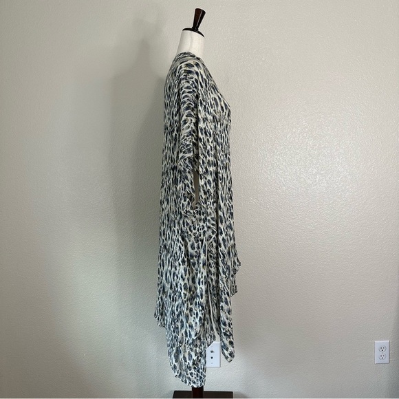 Lovestitch Leopard Open Front Kimono Coverup, One Size - Picture 6 of 12